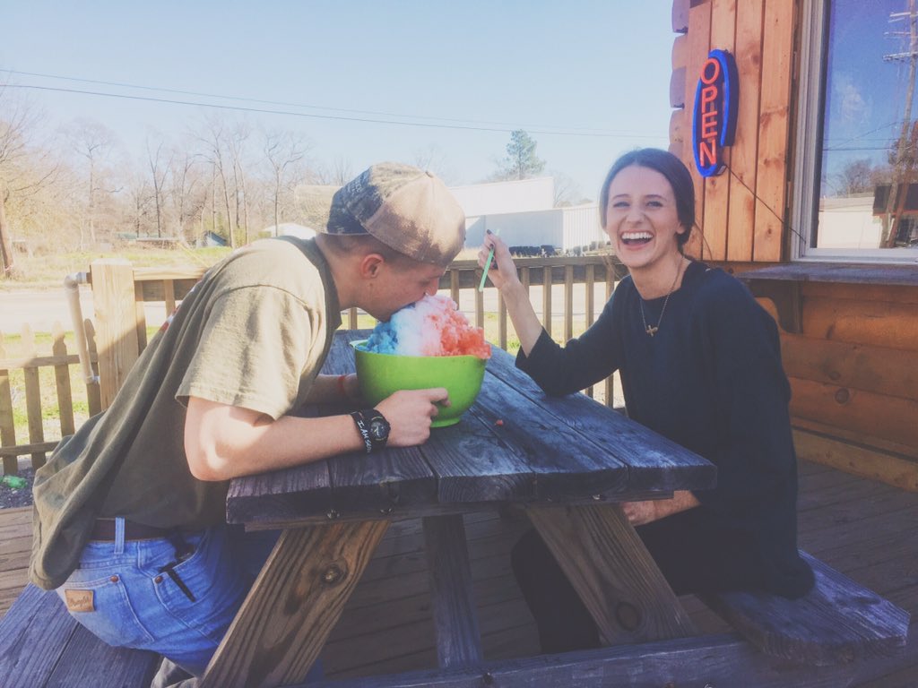 ice_cabin's tweet photo. An eventful day at the cabin while trying to cool off! Sunny and 75! https://t.co/Sk6Ee54VXo