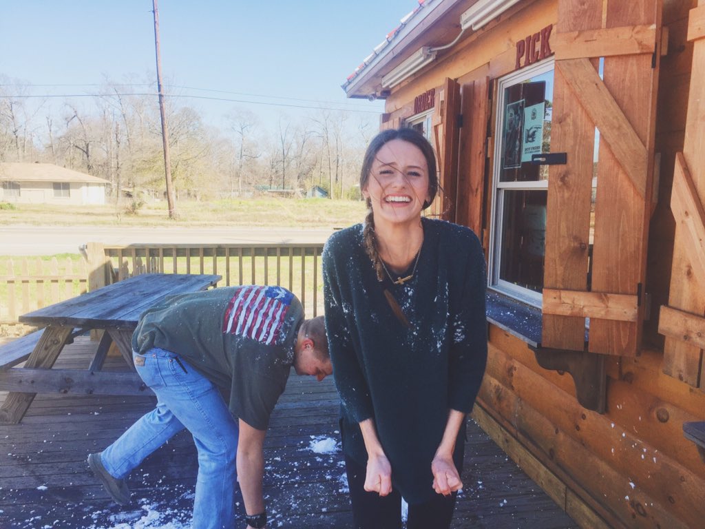 ice_cabin's tweet photo. An eventful day at the cabin while trying to cool off! Sunny and 75! https://t.co/Sk6Ee54VXo