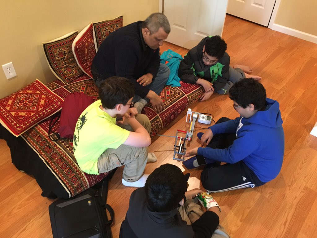 TurboTech15500's tweet photo. Working on building working model of our dual wipe cone @WSSCWaterNews @firstlegoleague https://t.co/85sbsiuLK6