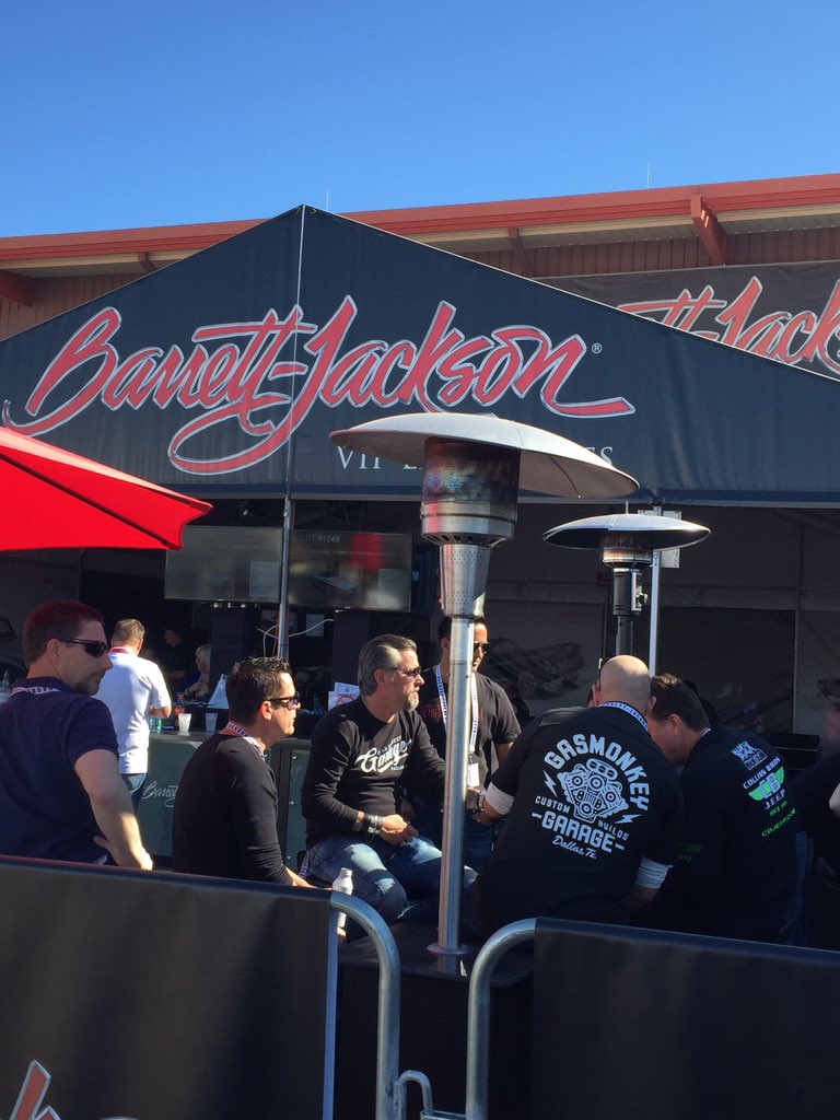 QuintEvents's tweet photo. .@RRRawlings is hanging out in our @Barrett_Jackson hospitality area today! #BarrettJacksonVIP https://t.co/JXGt7BfYCV