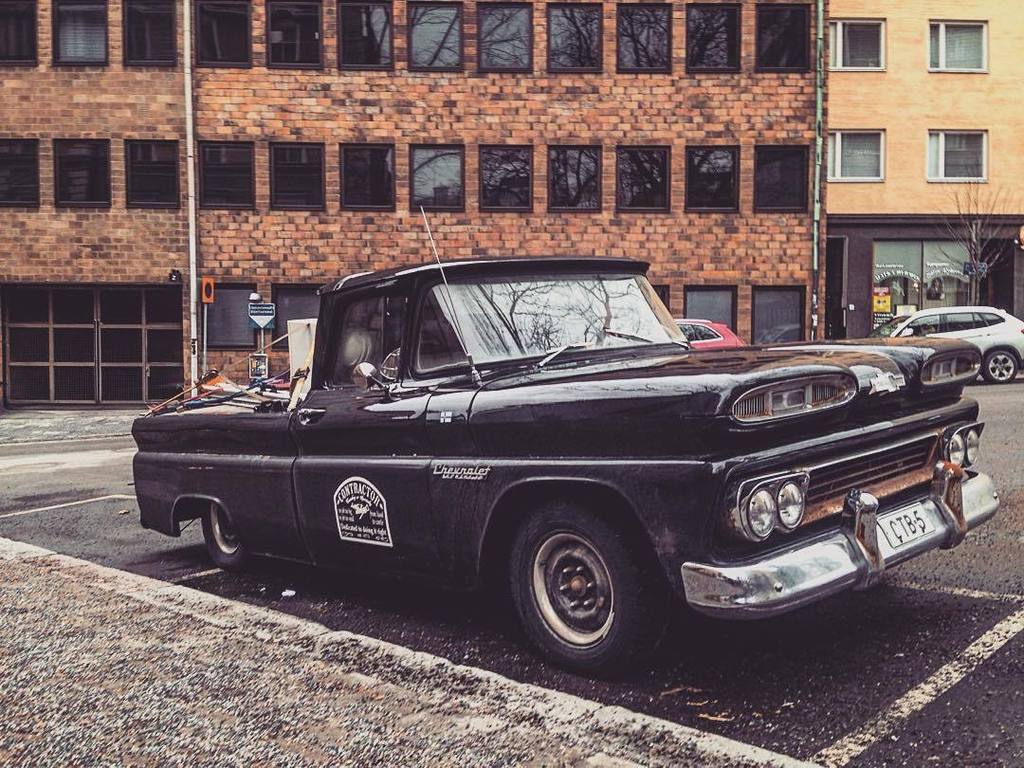 oldcar_photo's tweet image. Old Chevy. #chevyapache #chevy #chevrolet #oldcar #instacar #hotrod #car #pickup #truck by leholmberg