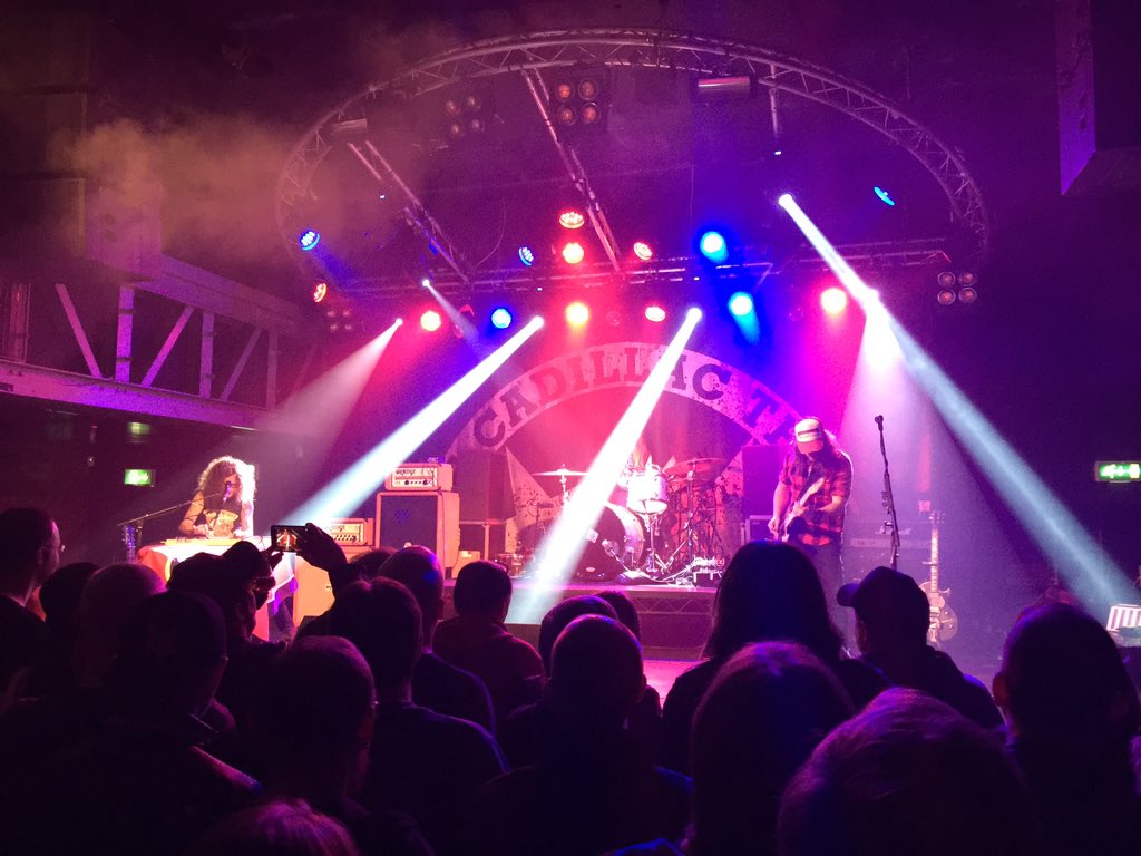 KattDandy's tweet photo. Second time seeing @thecadillac3 tonight! Incredible. Come back soon! #thecadillacthree #cadillacthree https://t.co/z5vxZSXkHC