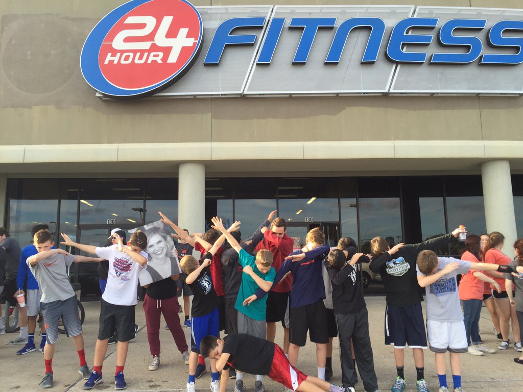matthewmcd23's tweet photo. Found Marissa! #FCCDNOW #DabOnEm @fcc_sm https://t.co/ipaSythVMC