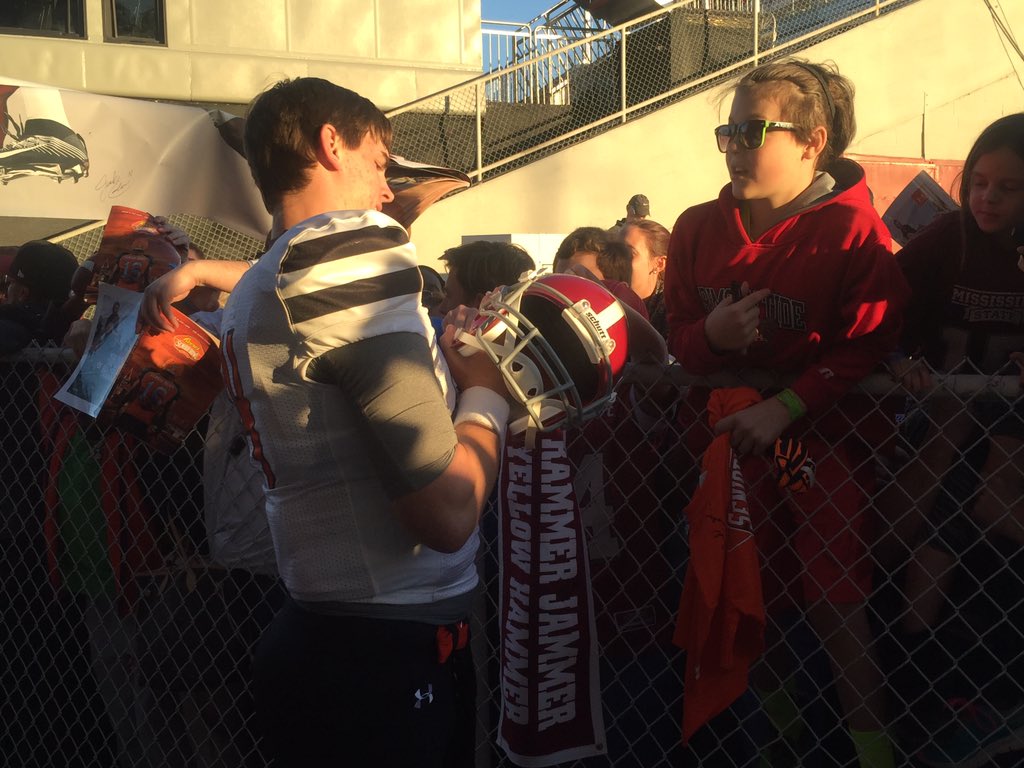 AlyssaKNewton's tweet photo. Coker is awesome about autographs stayed out for a good bit before heading inside. https://t.co/HgpoofChsX