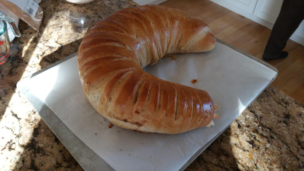 pipedreamdragon's tweet photo. @kitchenoverlord thanks for the tips on worm baking today! https://t.co/80blhIb1XD
