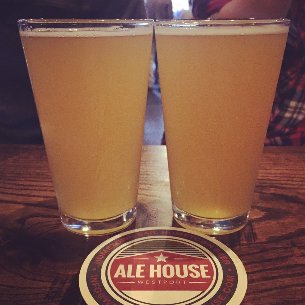 localekc's tweet photo. Game time @alehousekc ...and yes, we have our loyalties. #rockchalk #kubball https://t.co/FK2aLSgV4k