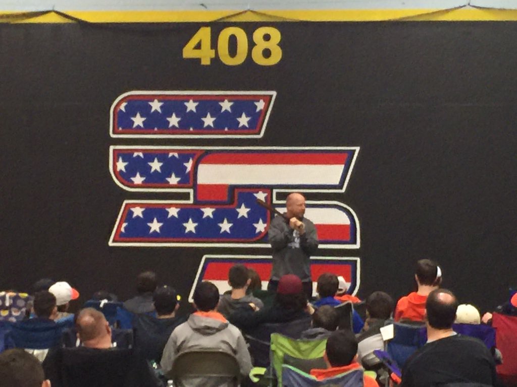ScanzanoCombat's tweet photo. @qualityatbats speaking to local HS baseball player @Scanzanosports tonight. #hitwithconfidence https://t.co/FJdbiIWW6F