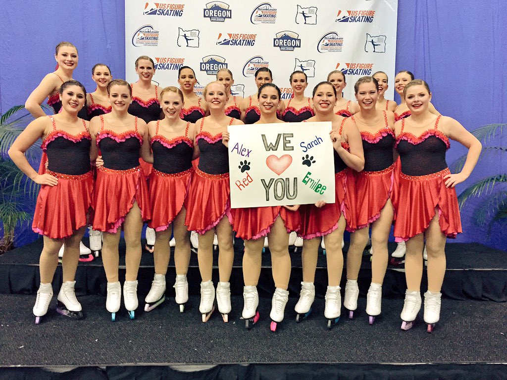 AdrianVSST's tweet photo. Collegiate is all smiles after their skate! #MidPac2016 https://t.co/Y3JKdTJiYR