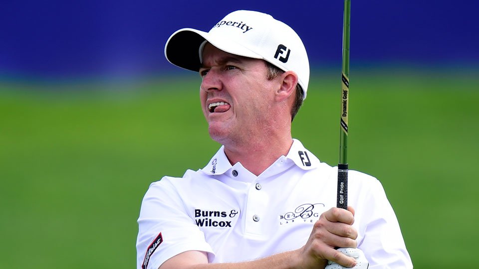 GOLF_com's tweet photo. Jimmy Walker is in the hunt at Torrey Pines after closing with back-to-back birdies: https://t.co/C0UuYeBOZd https://t.co/CdwBBCBDzE