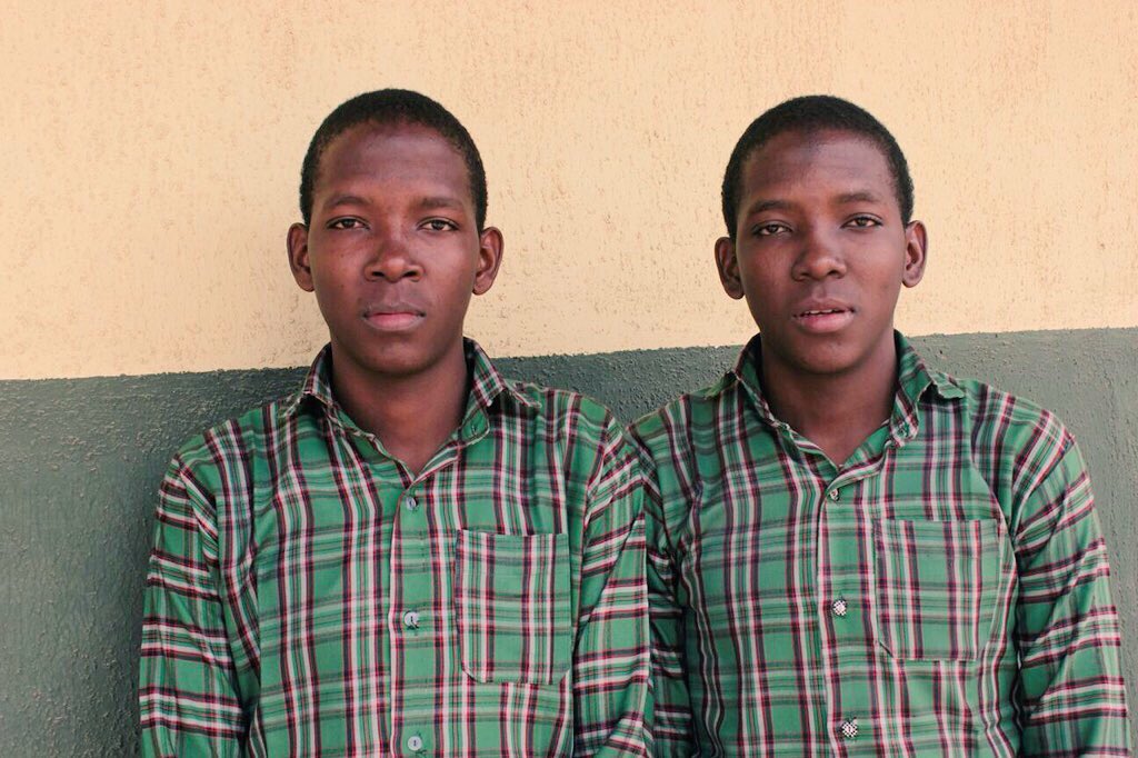 Hallmarkers's tweet photo. Boarding students twins 😍😍 #hallmarkers #hallmarkdays https://t.co/jaIFVHRGDQ
