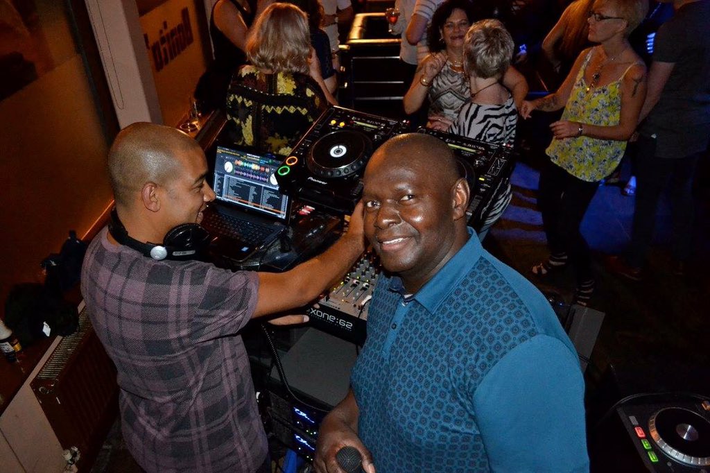 kirstypearce1's tweet photo. 12 years of incredible memories in @BonitosBar #Dj's #friends #parties Town won't be the same. Thanks Leroy ❤️😘🍾🎶 https://t.co/ywsKDEqlBo