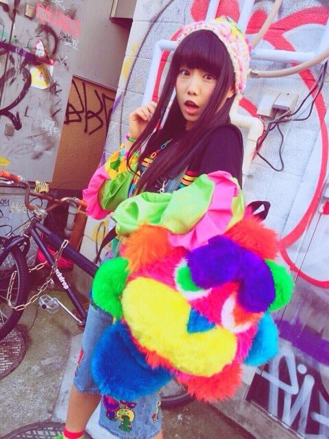 ぁぃぁぃ 私服.