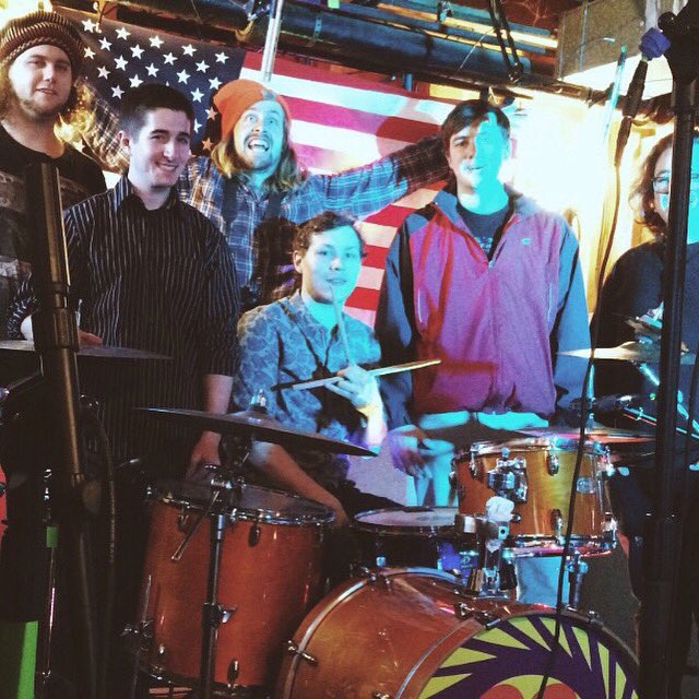 Threesoundband's tweet photo. live video session crushed today. check back intermittently.

loves to Danny and Billy <3 #live #music #threesound https://t.co/xgNjvNSAKo