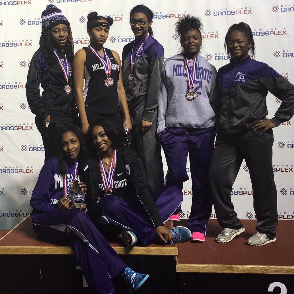 GTGyal_'s tweet photo. got a reputation to uphold ๐คโ๐พ I love my team ๐๐ #FirstPlaceOverall #MGHS https://t.co/glZmFHgXL1