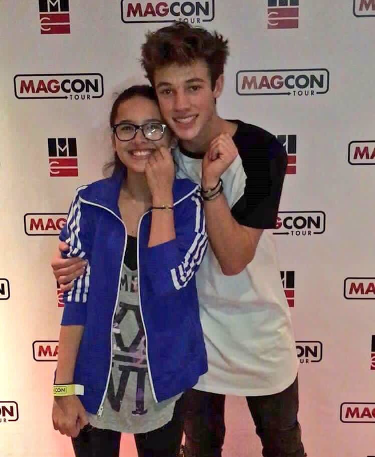 instalivedrama's tweet image. Cameron with fans at #MAGCONHouston 
this will be you one day. wait for it. Cameron is coming to you