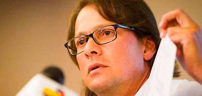 yolanda667's tweet photo. #LaDerechaExpropiaAlPueblo
Lorenzo Mendoza y Ricardo Hausmann ya negociaron con el FMI a nuestro país
@LaHojillaenTV https://t.co/QU99ev003d