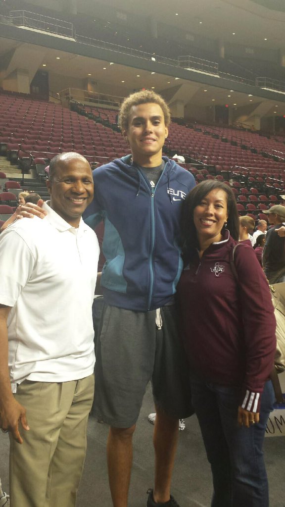 mrs_coachmorgan's tweet photo. Great game @AggieMensHoops! @tyler34davis @Dj_hogg1 https://t.co/n66sdSLUQG