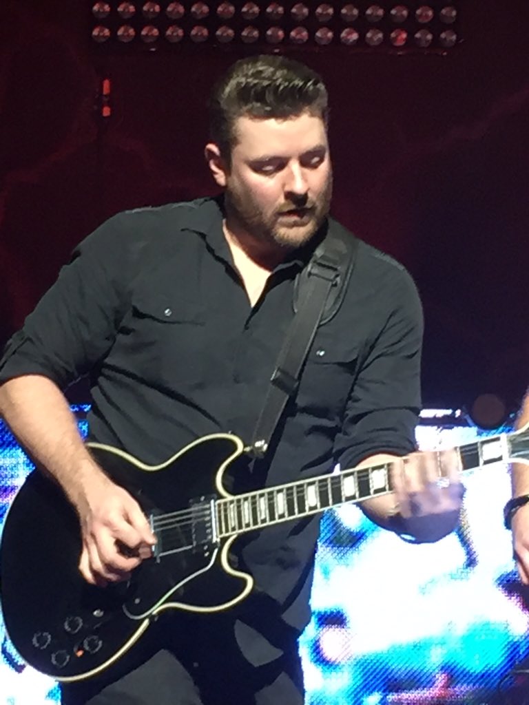 auwatson3's tweet photo. @ChrisYoungMusic Amazing weekend! From Cleveland to Cincinnati. You put on a hell of a show! https://t.co/MBsMyQ84vy
