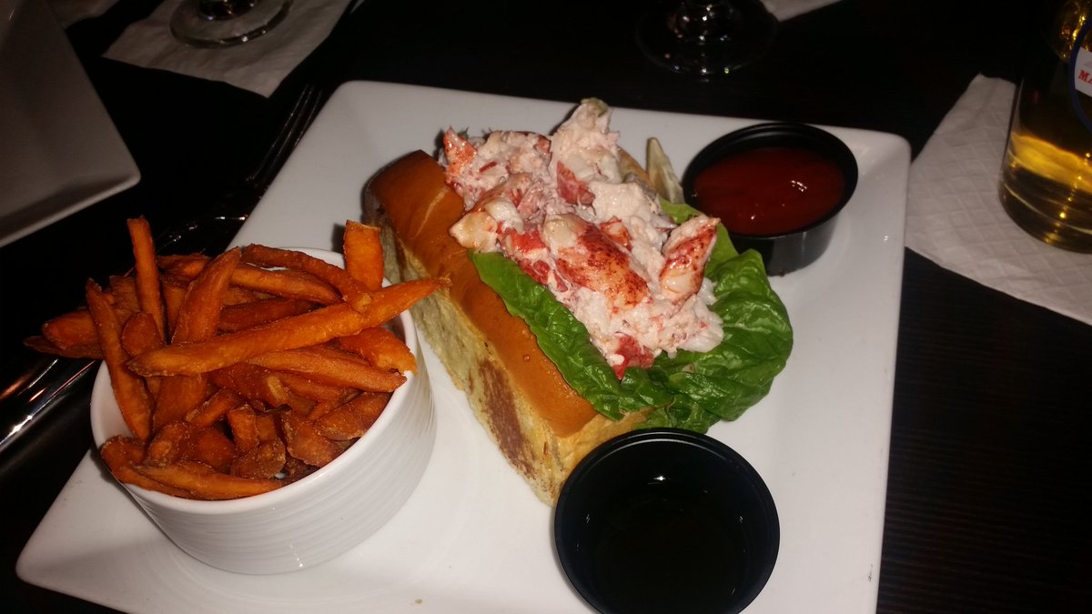 MiaNorth30's tweet photo. having lobsta roll in Boston 
#yummy https://t.co/LkCm17toPF