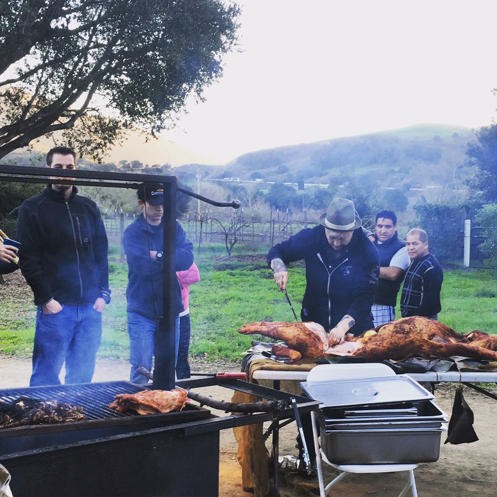 GypsyStudiosArt's tweet photo. When all else fails #pigroast #chernin30 #chefpink https://t.co/0EOCUPuOpa