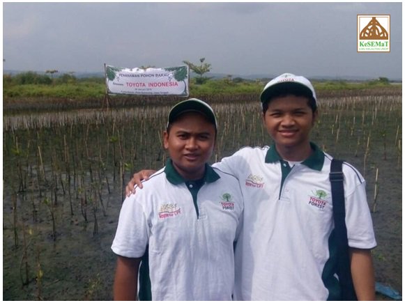 KeSEMaT Hadiri Penanaman 110 Ribu Mangrove di Pantai Maron, Semarang
 kesemat.undip.ac.id/index.php/beri…