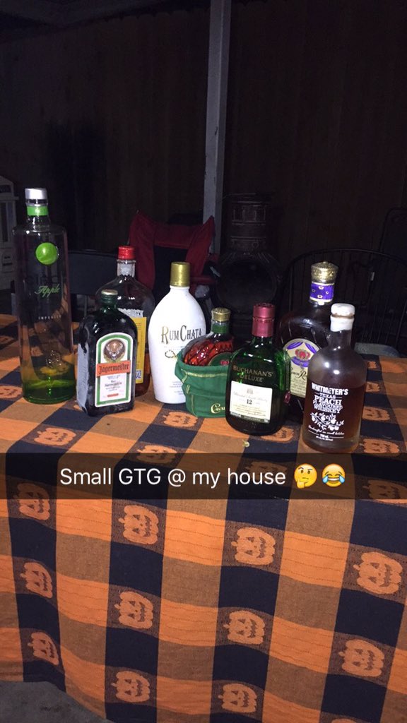 Austin_Tank61's tweet photo. #bottlekiller https://t.co/3BMgO1ahC2