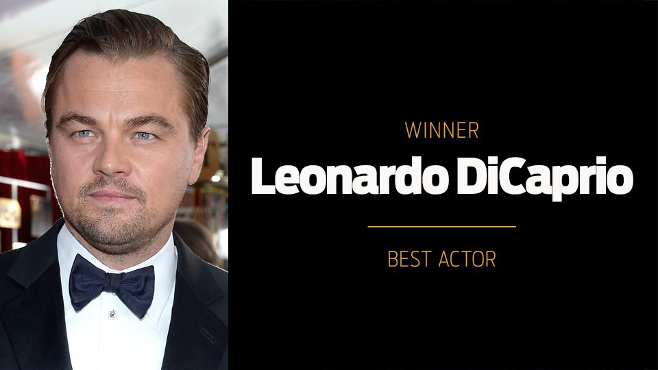 meredithshaw's tweet photo. β@etalkCTV: With a hug from #KateWinslet, @LeoDiCaprio wins! Is an Oscar next? #SAGawards #etalkAwards https://t.co/1fJSsrqQ6Nβ π