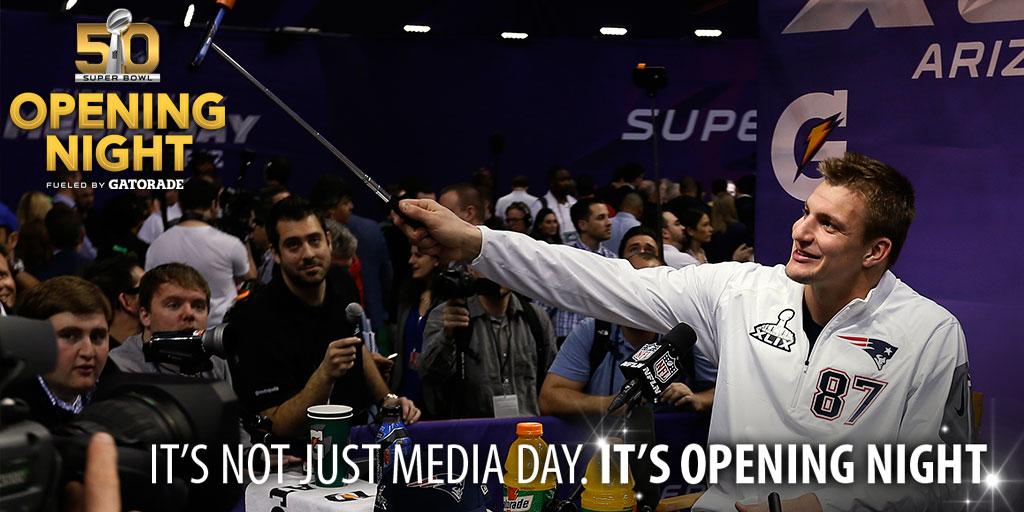 NFL's tweet photo. What can be bigger than Media Day?

It's called Opening Night. And it's all happening Monday, 8pm ET on @NFLNetwork! https://t.co/x7L0bZ4foq