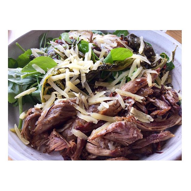 theketoking's tweet photo. Slow roasted lamb shoulder salad w/ charred radicchio & pecorino #keto #ketoking #lowcarb #lchf #paleo #shreddiet https://t.co/HU78MOjs4j
