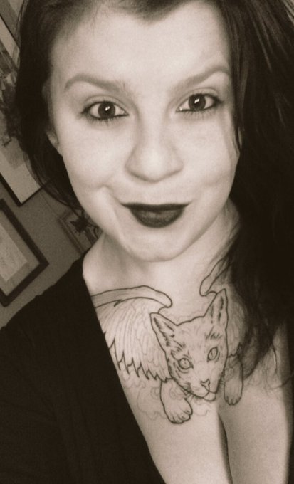 Cleavage. https://t.co/3OpmbrmTWR<a href="/tag/followme"class="tags"><span>#followme</span></a><a href="/tag/instagram"class="tags"><span>#instagram</span></a><a href="/tag/instafollow"class="tags"><span>#instafollow</span></a>