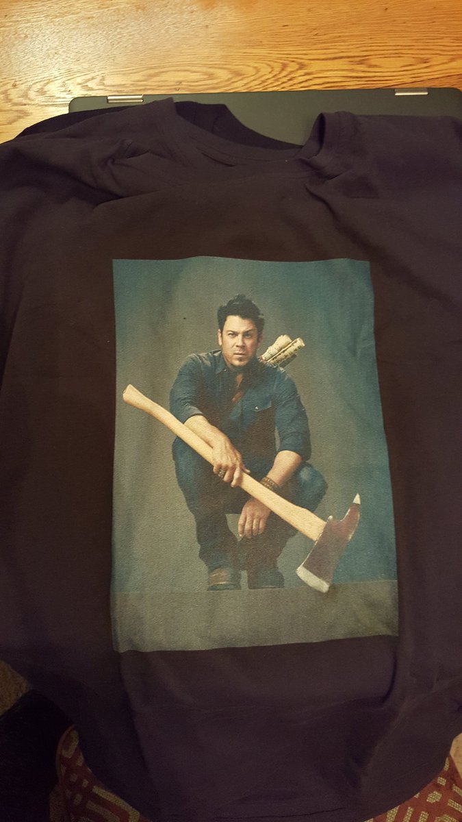 alikitty619's tweet photo. @Dean_Devlin #TheLibrarians tee. Made it myself.  @ChristianKane01 https://t.co/OQcn2LSCgS
