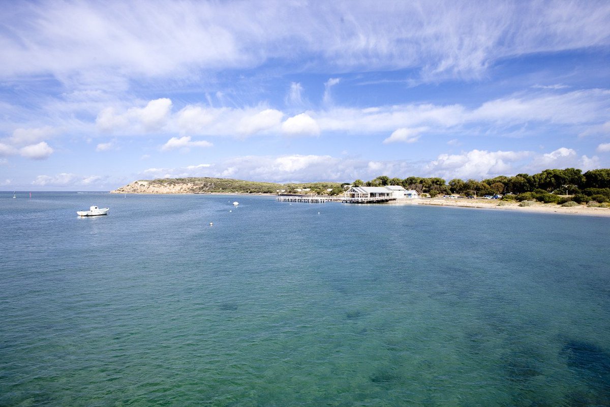 Barwon Heads: @cadelofficial's home town is a beauty. ow.ly/XCg2a #visitgeelongbellarine