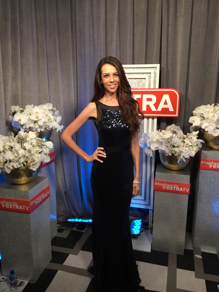 extratv's tweet photo. Thank you @theoutnet! @TerriSeymour wearing dress by @BadgleyMischka, jewelry by @NS_Diamonds. https://t.co/HLntEUDrOY