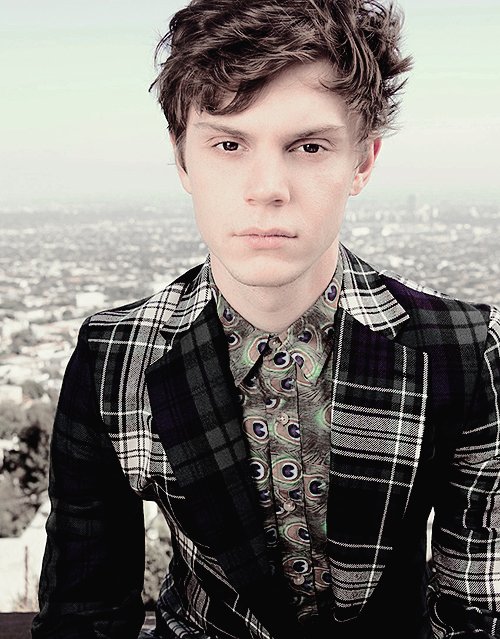 rtactors's tweet photo. evan peters | january 20, 1987 https://t.co/4LJSWgtmnW