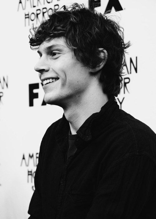 rtactors's tweet photo. evan peters | january 20, 1987 https://t.co/4LJSWgtmnW