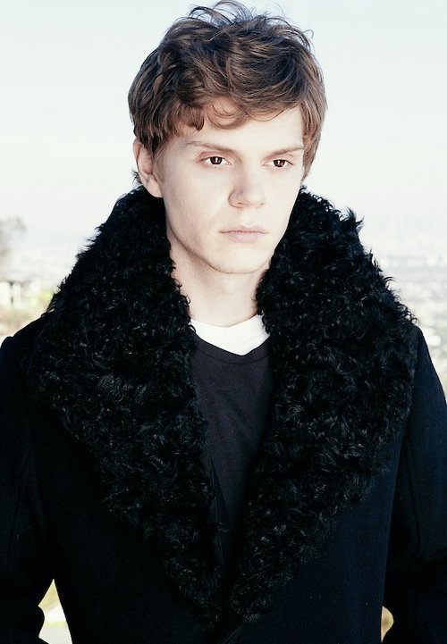 rtactors's tweet photo. evan peters | january 20, 1987 https://t.co/4LJSWgtmnW