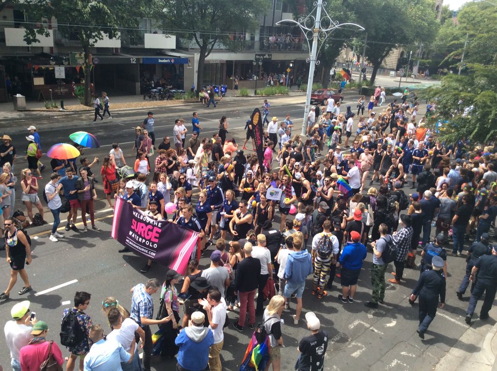 JOY949's tweet photo. .@midsumma #pridemarch #94DaysJOY https://t.co/qH219Ef5lE