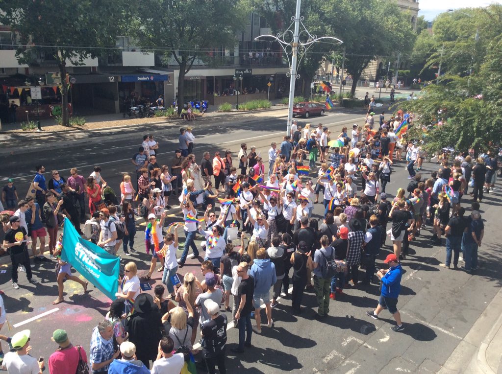 JOY949's tweet photo. .@berrystreet @midsumma #pridemarch #94DaysJOY https://t.co/mCdQ0otzH3
