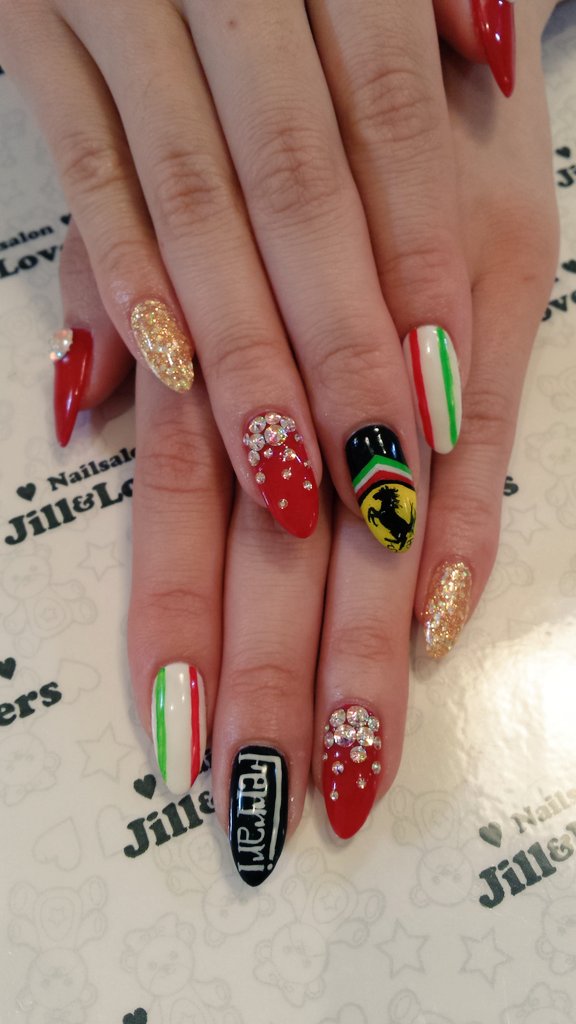 ฅゆーみんฅ 新しいネイルはフェラーリ フェラーリネイル かっこいい ナイスセンス手書き スワロフスキー イタリア イタリア車 T Co Cphkvbwdgc