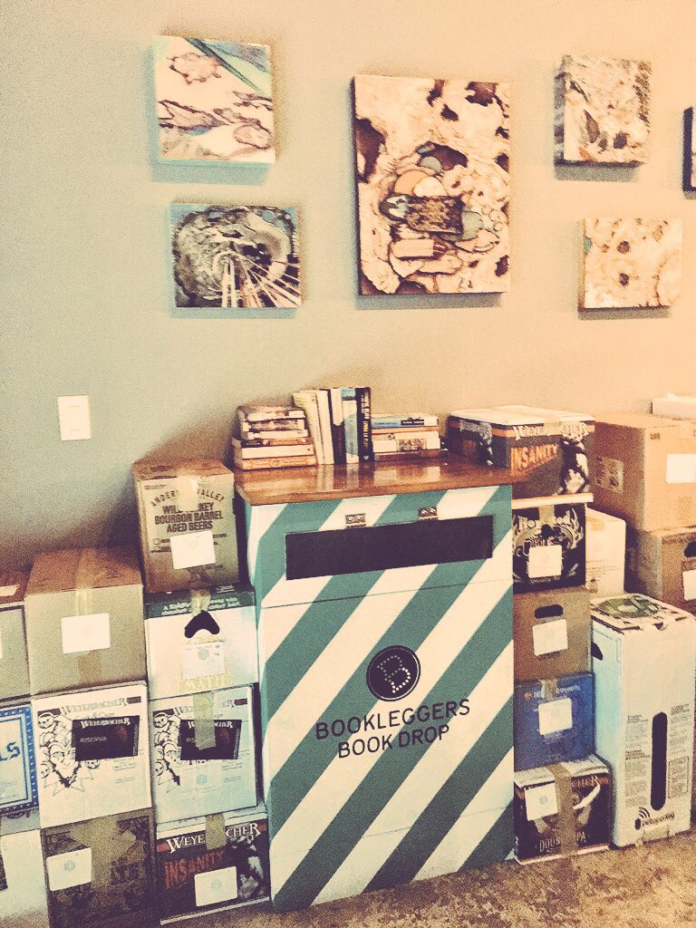 madecitadel's tweet photo. @bookleggers @ @boxeldermiami  ! Always cool to see beer &amp; books team up!! #madeofknowledge https://t.co/yh1Sp5qZ5r