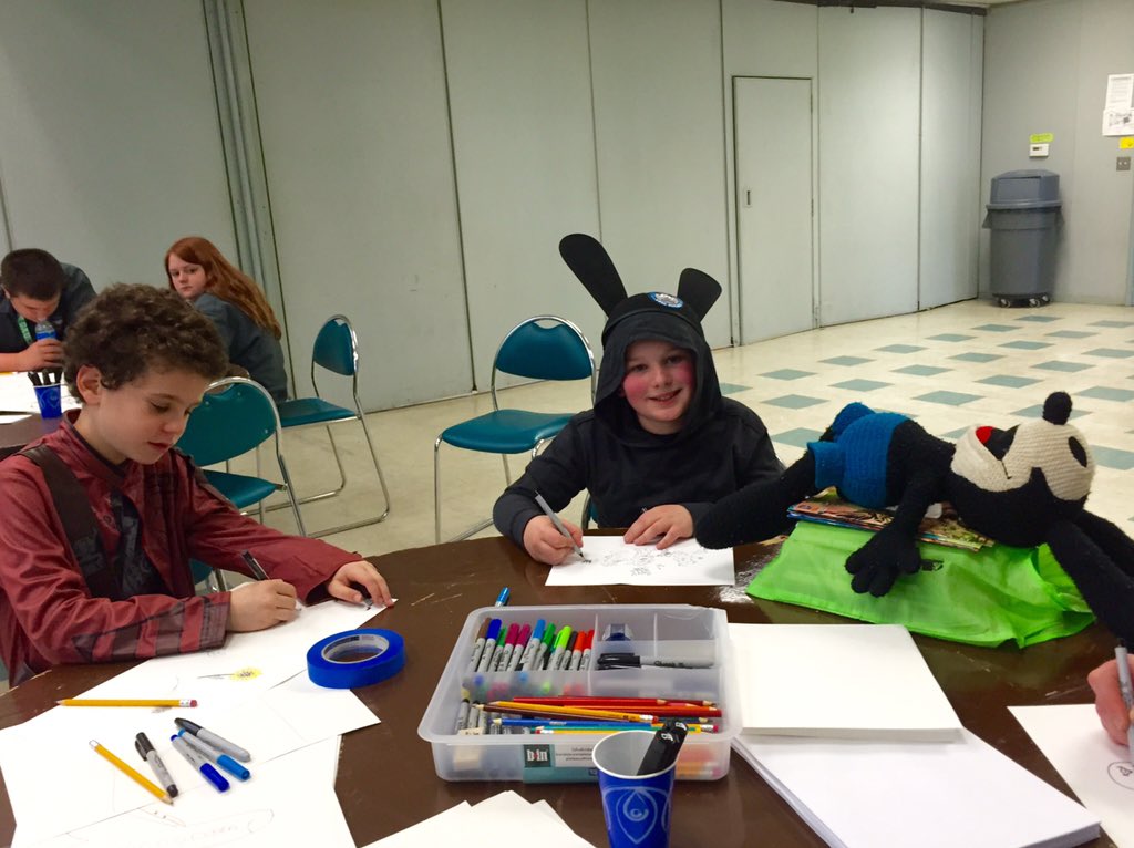 girl_barrie's tweet photo. An artist in his element! #lumacon2016 #KidArt #futureDisneyArtist #pennpanthers https://t.co/w2VvAzHuSw