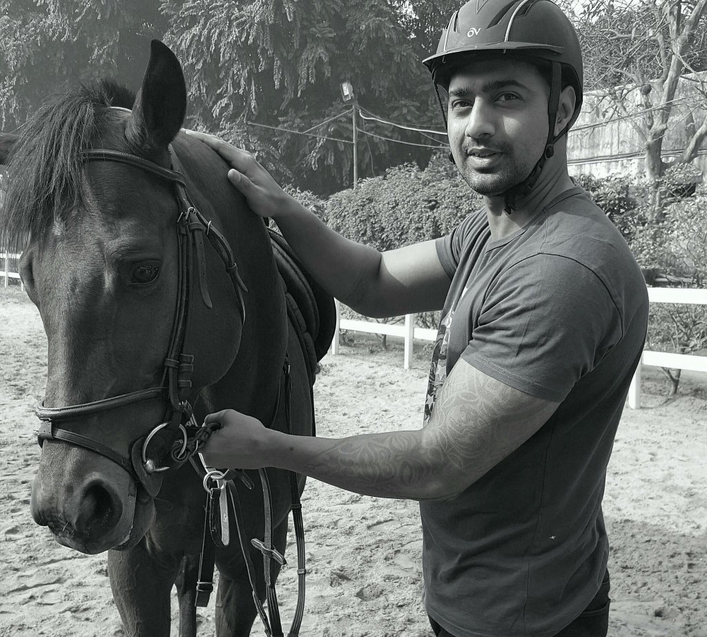 amazonobjijaan's tweet photo. Shankar @idevadhikari starts his training for #CP2 . Read more : https://t.co/OaR4zpmuyz @Calcutta_Times . https://t.co/26wd2vhvug