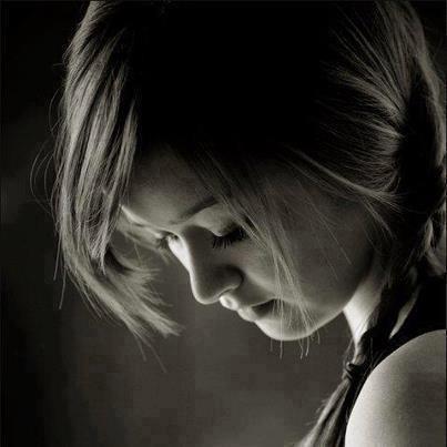 شتوية الاحلام يا وجعي الذي
 ايقضته وزرعته بيدي في صدري  وادمنت العذاب