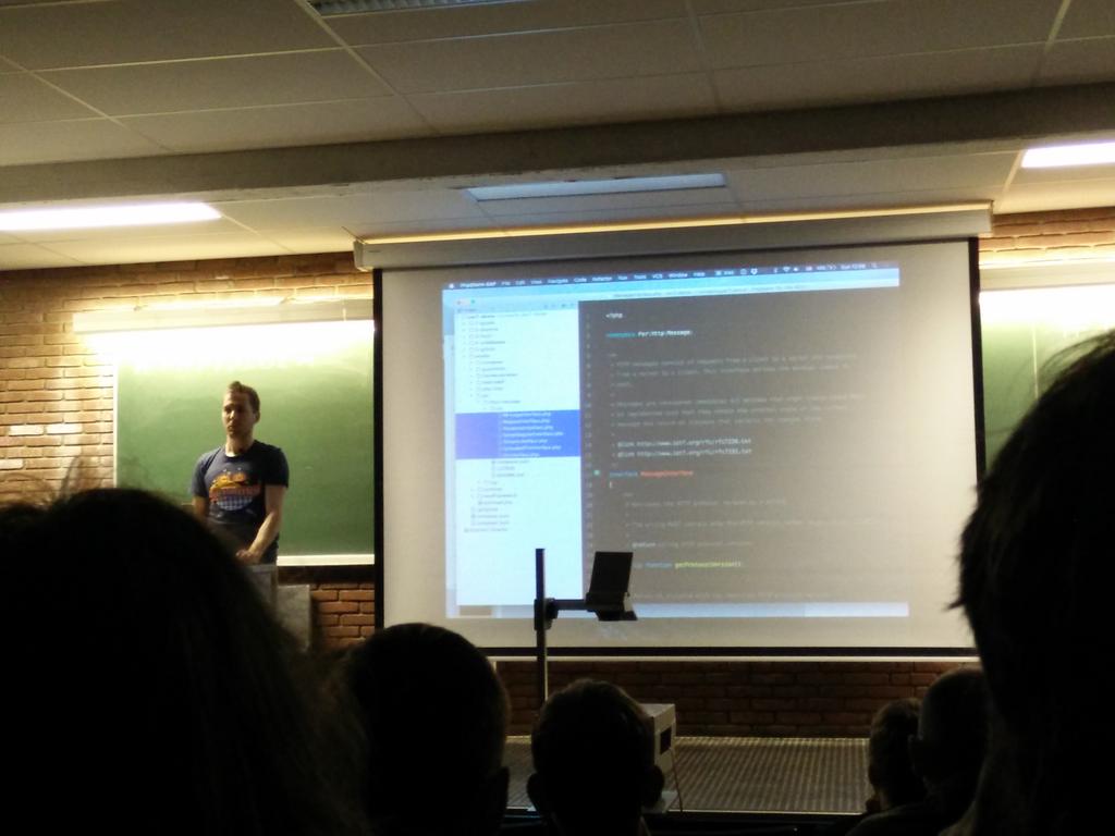 ywarnier's tweet image. PSR-7 HTTP messages with @hannesvdvreken at #FOSDEM2016 #PHPFOSDEM
