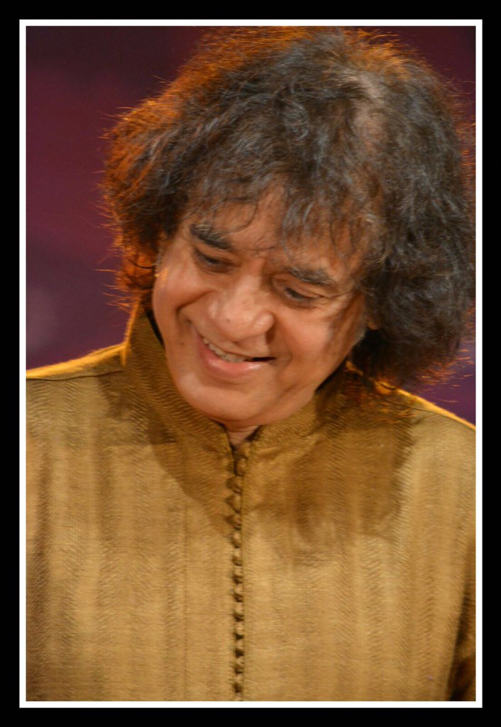 TaalChakra's tweet photo. 5th Year of TaalChakra @ZakirHtabla @RanjitBarot @vijay_ghate Last Day with  @niladri_kumar &amp; Pt. Kumar Bose :) https://t.co/8XPjYfu2ba