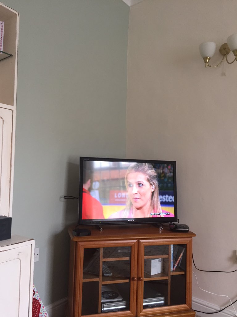 RichmondHCYorks's tweet photo. Who wouldn't enjoy a Sunday with @georgietwigg on the box?! #LazySundays https://t.co/ZcaoFnXkny