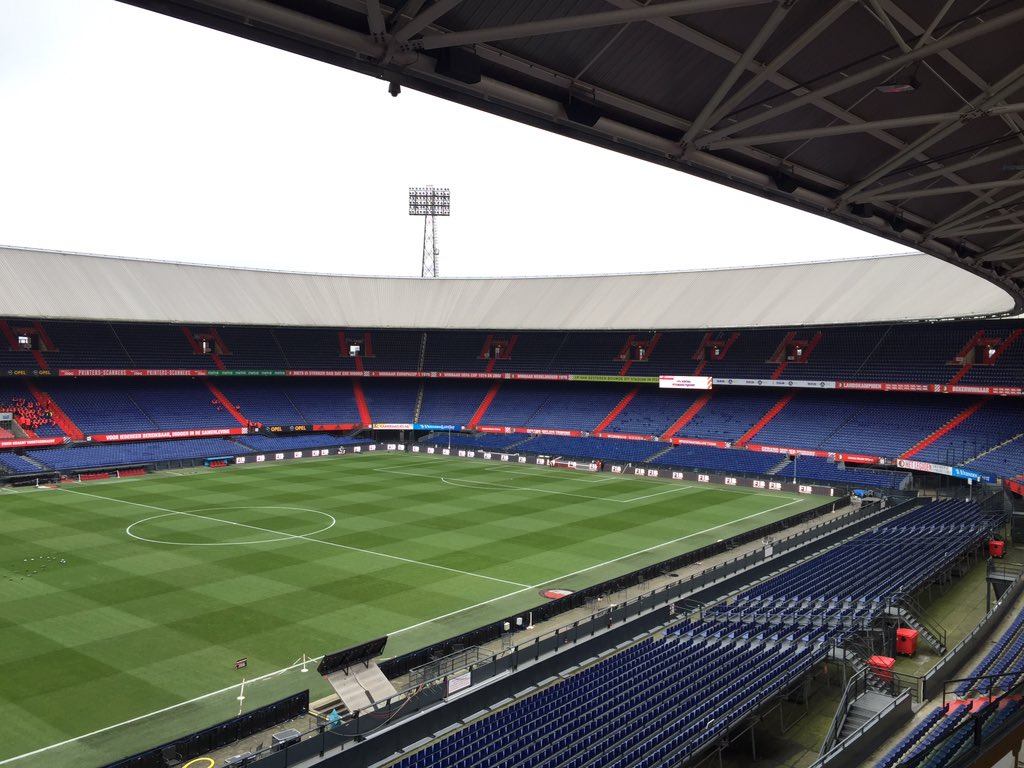 Feyenoord's tweet photo. De Kuip is klaar voor Feyenoords tweede thuisduel in vier dagen. Om 14.30 uur trappen we af. #feyado https://t.co/zkhUc78S3g