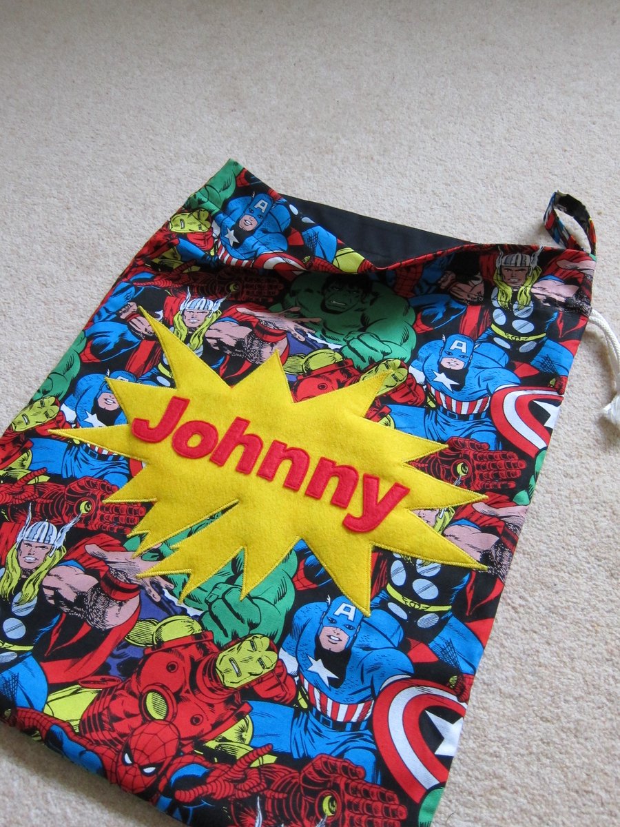 <a href="/HandmadeByLinzi/">Handmade by Linzi</a> has been making this #personalised #superhero #PE #bag #school Check out: handmadebylinzi.co.uk/largedrawstrin…