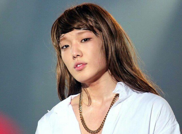 bad_chae's tweet photo. @kimgwon95 tuh hot wkwk https://t.co/CG0qZpU1Fz