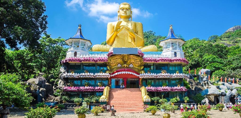 WeAreHolidays's tweet photo. https://t.co/BNeP3CparZ Sri Lanka – Seven Worlds In Seven Days. #travel https://t.co/cipp65pQuj